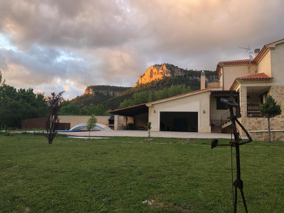 Casa rural Laguna de Uña Exterior foto