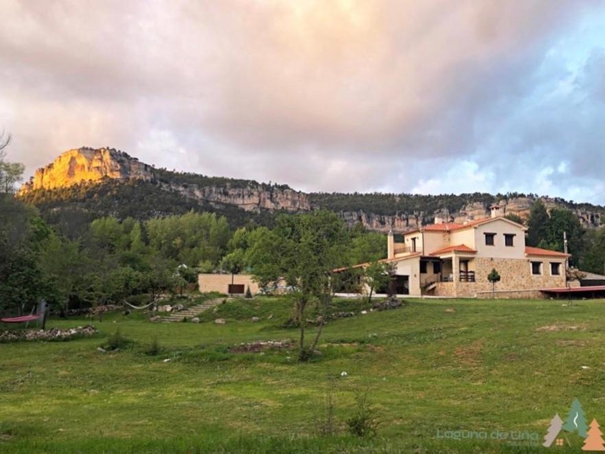 Casa rural Laguna de Uña Exterior foto